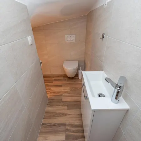 Luxury - La 3 & 4 * Vir