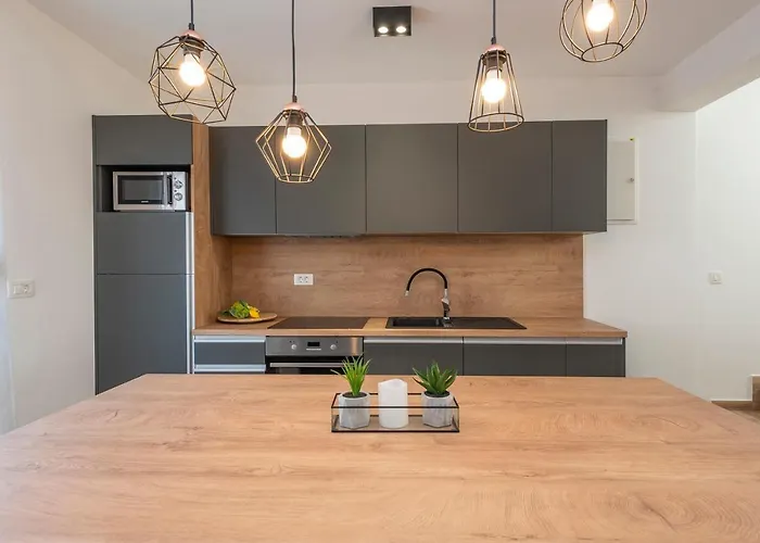 Luxury - La 3 & 4 비르