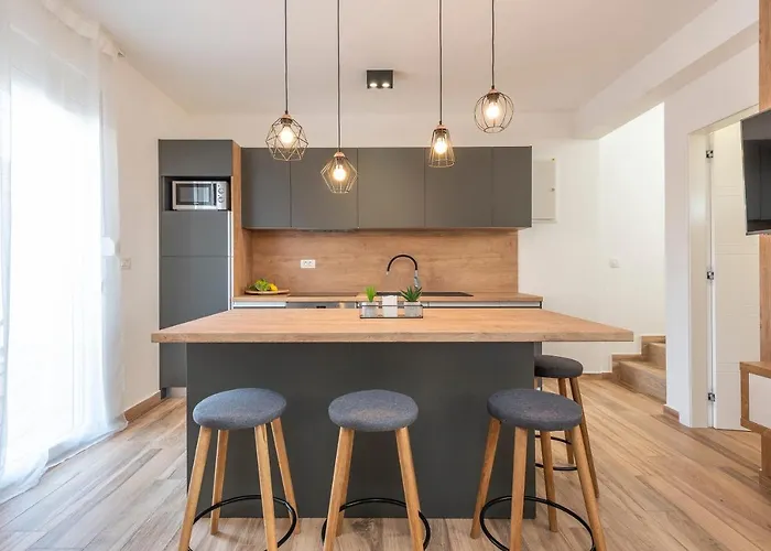 Ferienhaus Luxury - La 3 & 4 *